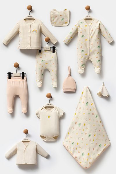 Moi Noi Set of 10 Hospital Release Newborn Baby Clothing Boxed Product 100% Organic