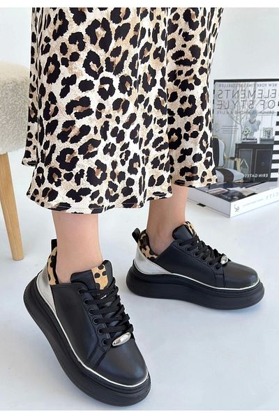 HACESHOP Jista Black Skin Silver Detailed Lace up Sneakers