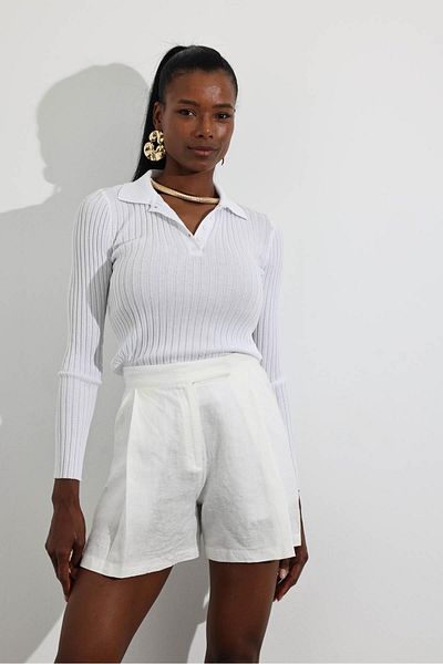5in1Canpolat White Polo Neck Buttoned Knitwear 251018