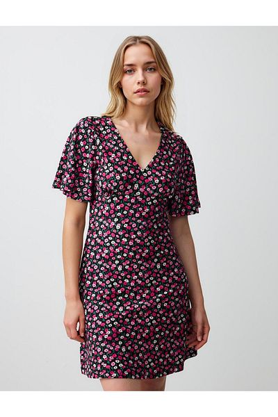 Jimmy Key Rochie mini tricotată cu mânecă scurtă, cu decolteu în V, roz