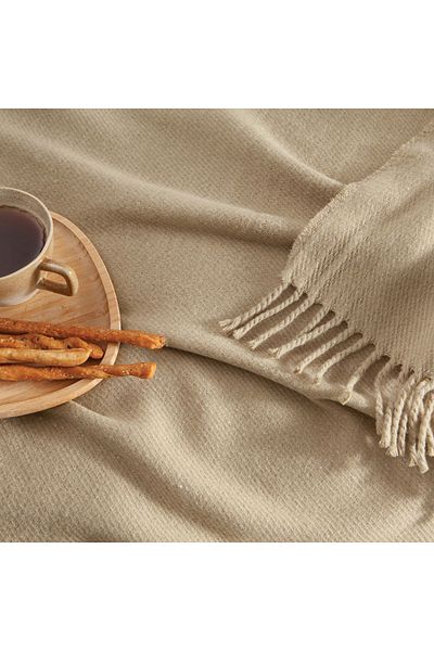 Linens Beige Acrylic Climbing / Tv Tovbe