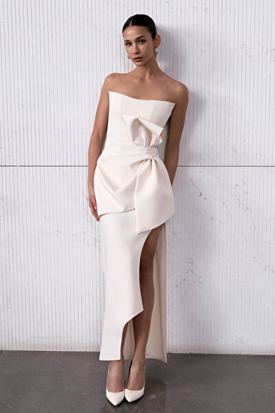 cercis Beli Fiyonklu Straplez Yırtmaçlı Abiye Elbise