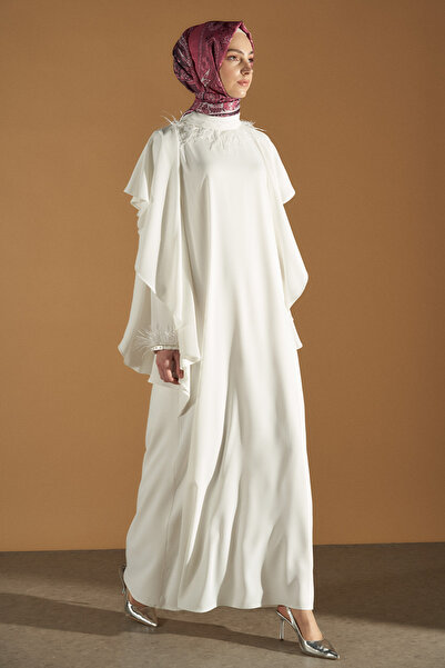 Setrms Otrişli Omuzlarda Pelerin Detaylı Davet Elbise