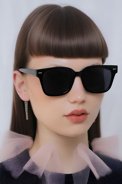 Eyesofia Rowena Unisex Black Sunglasses
