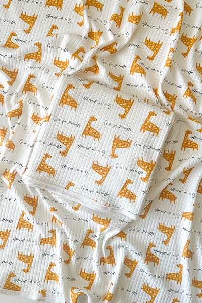 COOLMINIES Single Layer Giraffe Pattern Cotton Report Piping Newborn Baby Blanket Baby Swaddle 80*90cm