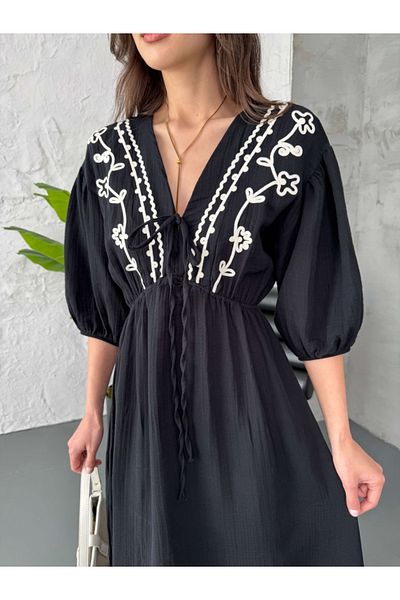 Elif Özbey Butik Rochie de muselina neagra brodata