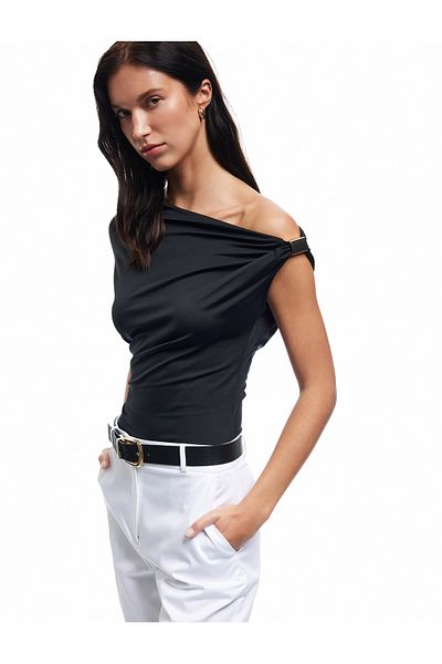 Koton U Neck Buckle Detailed Slim Fit Short Sleeve Asymmetric T-Shirt