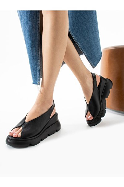 ALEMDAR AYAKKABI Sandale de damă cu talpă înaltă neagră MONZA