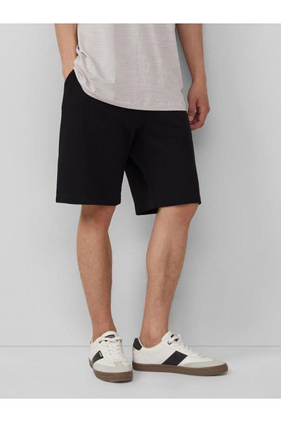 s.Oliver Men's Shorts, Detroit, Mid-rise Regular Fit, Black, 2xl