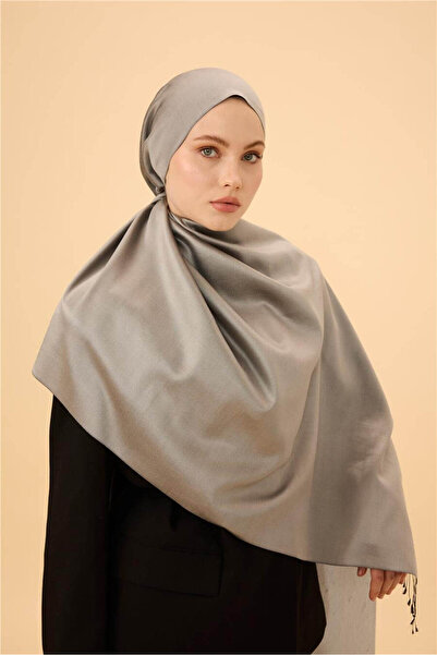 İpekhan Gray Black Plain Double Sided Silk Shawl Model