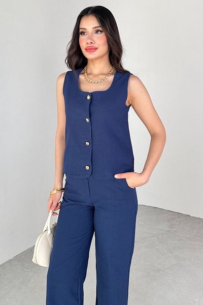 Cappmoda TKM-13292 سترة زر ذهبي أزرق داكن بتفاصيل سحاب جانبي وسروال بأرجل أنبوبية طقم مكون من قطعتين