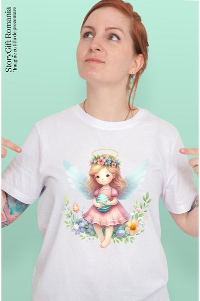StoryGift Romania Tricou Femei Cu O Fetita Cu Aripi De Zana, Ilustratie, Tine Un Ou Vopsit In Brat Wht_l