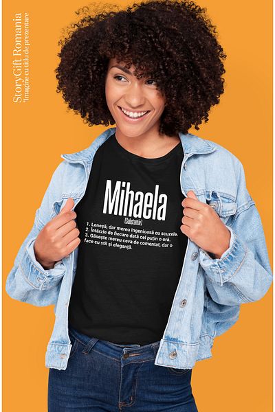StoryGift Romania Tricou Femei Cu Numele Mihaela, Si Mesaj Amuzant, Lenesa, Mereu Are De Comentat, Blk_l