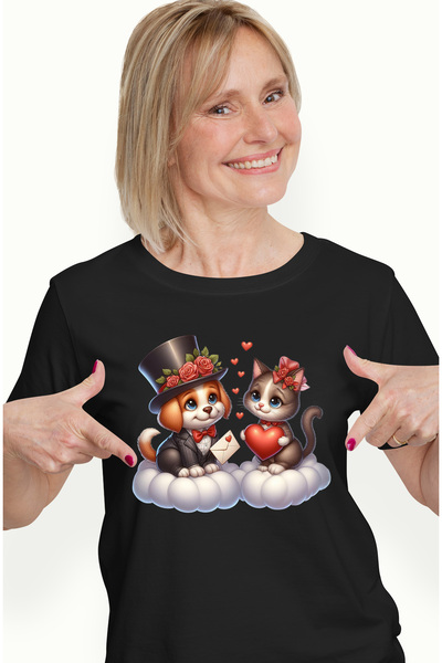 StoryGift Romania Tricou Femei Cu O Pisicuta Si Un Catel Care Stau Pe Norisori, Ilustratie, Inimio Blk_l