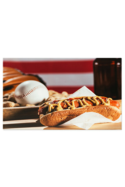 StoryGift Romania Tablou Canvas Perspectiva Detaliata A Unei Mese Cu Hot Doguri, Bate De Baseball Si Elemente Sim