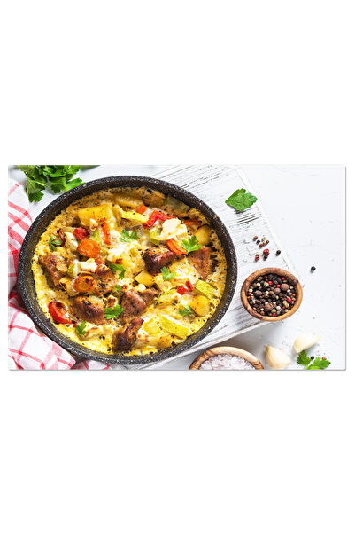 StoryGift Romania Tablou Canvas Deliciu Culinar Frittata Cu Carne Si Legume Vazuta De Sus O Bucata De Arome Si C