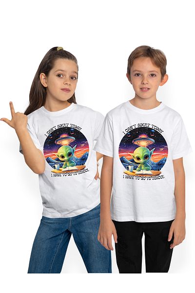 StoryGift Romania Tricou Copii Cu Un Extraterestru Care Scrie, Ilustratie, Farfurie Zburatoare, Invata, Plan