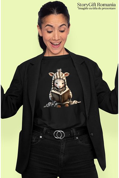 StoryGift Romania Tricou Femei Cu Un Ied Care Citeste Dintr-o Carte, Ilustratie, Invata, Lectura, Blk_l