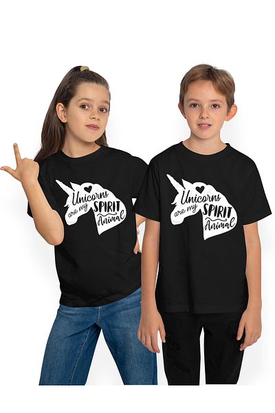 StoryGift Romania Tricou Copii Cu O Figura De Unicorn Si O Inimioara Cu Mesajul "unicornii Sunt Animalele Me