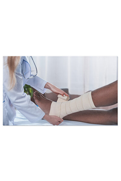 StoryGift Romania Tablou Canvas Ingrijire Medicala Imagine Cropped Cu Un Doct...