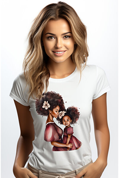 StoryGift Romania Tricou Femei cu o mama de culoare care isi tine in brate fe...