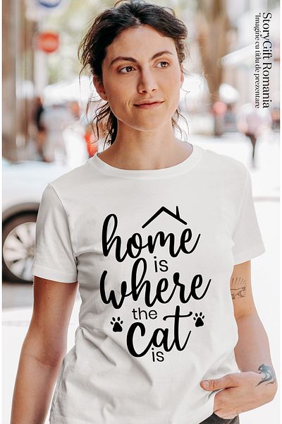 StoryGift Romania Tricou Femei pentru iubitorii de pisici cu textul "Home is where the cat is" - a WHT_L