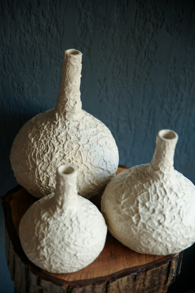 Home TOPRAK SERAMİK EFEKT DESEN EL İŞÇİLİĞİ VAZO ÜÇLÜ SET