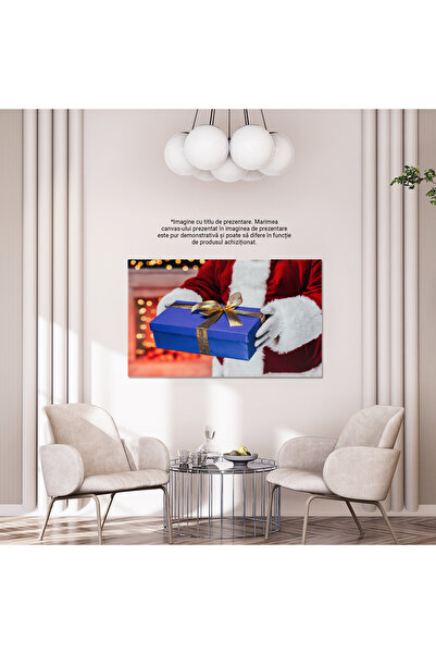 StoryGift Romania Tablou Canvas Traditie Si Magie Mos Craciun In Costumul Sau Traditional, Intro Imagine Iconica
