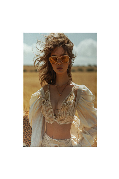 StoryGift Romania Tablou Canvas Simpatica Fata Din Pustietate Imbracata In Al...