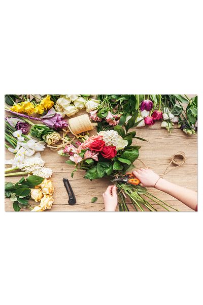 StoryGift Romania Tablou Canvas: Armonie Florala, Combinatie De Daffodils Si Eustoma - Mana, Floare, Atelier