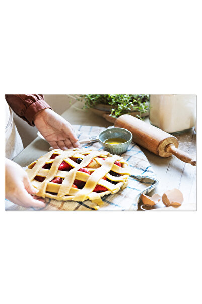 StoryGift Romania Tablou Canvas Persoana Care Coace Placinta Cu Fructe Reteta Gustoasa In Fotografia Culinara