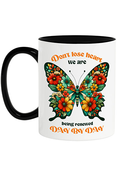 StoryGift Romania Cana cu mesajul "Don't lose heart, we are being renewed day...