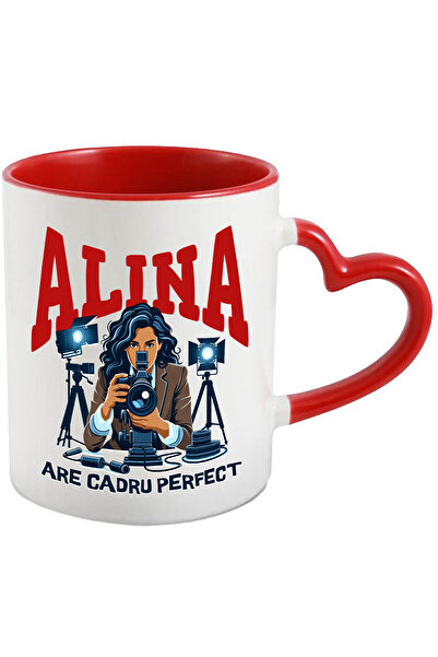 StoryGift Romania Cana cu Femeie Bruneta cU Aparat Foto Televiziune Text Alina A Cadrul Perfect Me, Cu Maner Inim STG