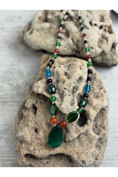 SEDEF TAKI Damla model doğal taş kolye