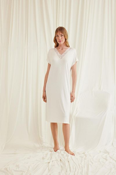 MONAMİSE Short Sleeve Nightgown with Lace Collar