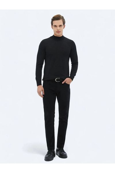 Kip Pulover tricotat din amestec de lână, negru, pe jumătate cu gât