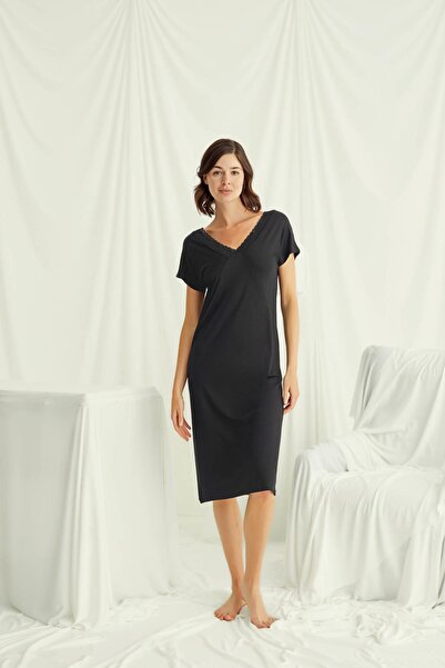 MONAMİSE Yakası Dantelli Kısa Kollu Gecelik