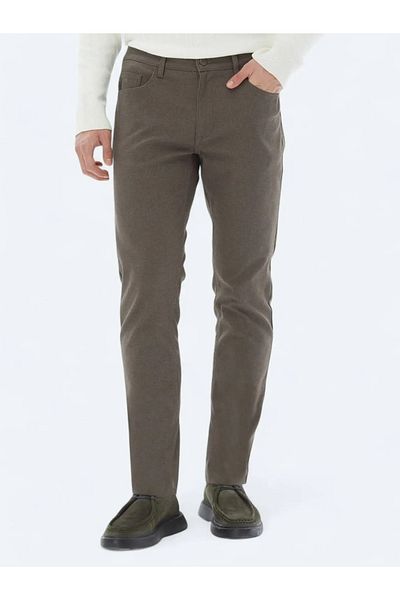 Kip Light Brown Woven Slim Fit Casual Cotton Blended Trousers