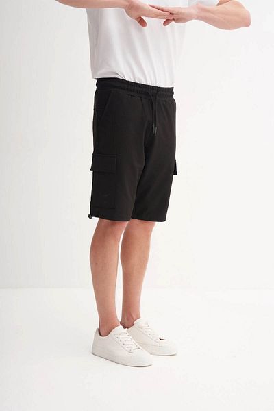 Cazador Shorts - Black - Normal waist