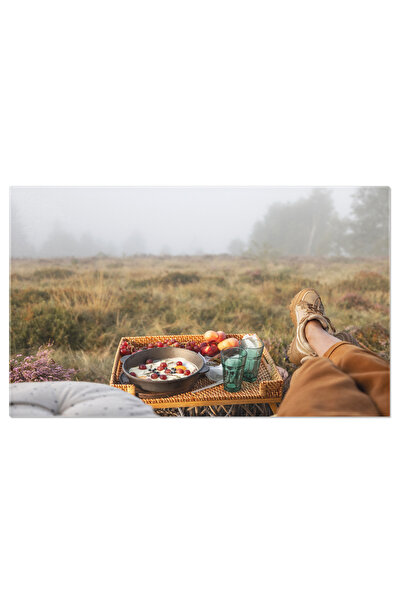 StoryGift Romania Tablou Canvas - Calatorie In Aer Liber: Femeie In Excursie ...