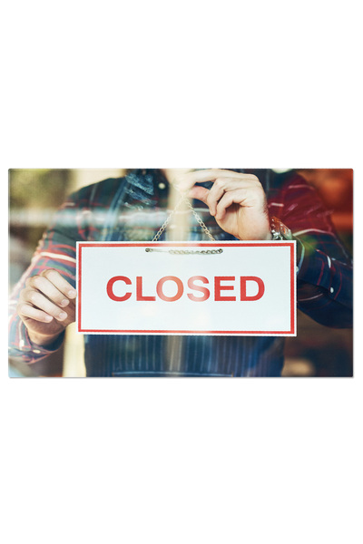 StoryGift Romania Tablou Canvas - Tanar In Serviciu In Fereastra Unui Magazin