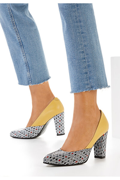 B T Shoes Δερμάτινα παπούτσια Maya Κιντρινο