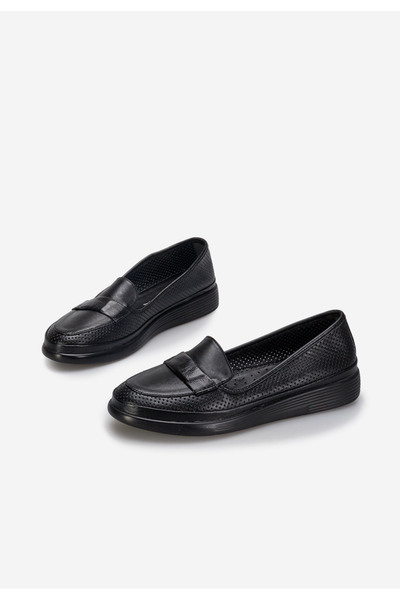 B T Shoes čierne kožené mokasíny Sadira