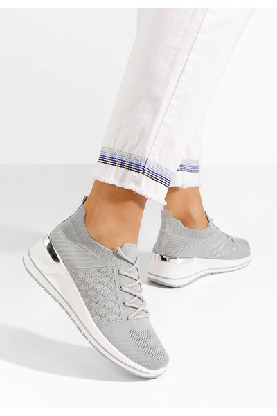 B T Shoes Šedé dámské tenisky na klínku Uvesa