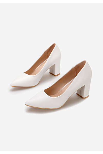 B T Shoes Bílé lodičky na hrubém podpatku Meliana