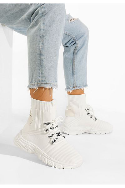 B T Shoes Sneakers Tip Soseta Albi Ronda