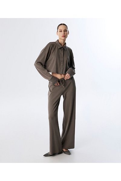 Twist Textured Crop Shirt