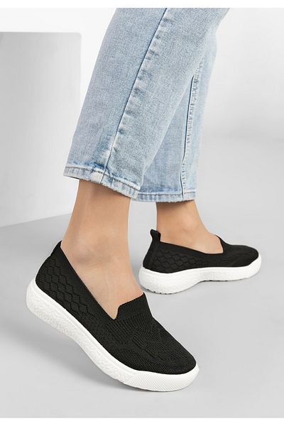 B T Shoes Akova Women's Casual Shoes Black