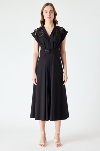 FEVER Nakış detaylı düşük kollu elbise