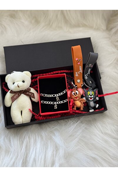 Hediyedukkani Çelik 2 Adet Harfli Sevgili Kalpli , Çift , Arkadaş , Bilekliği ,ayıcık , Tom Jerry Hediye Paketi